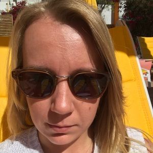 Meet your Posher, Nina